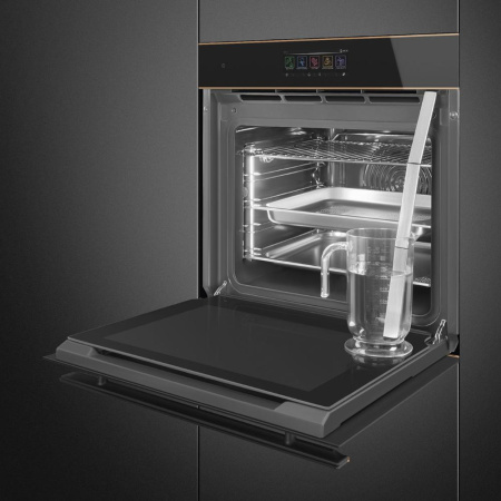 Духовой шкаф Smeg SO6606S4PNR